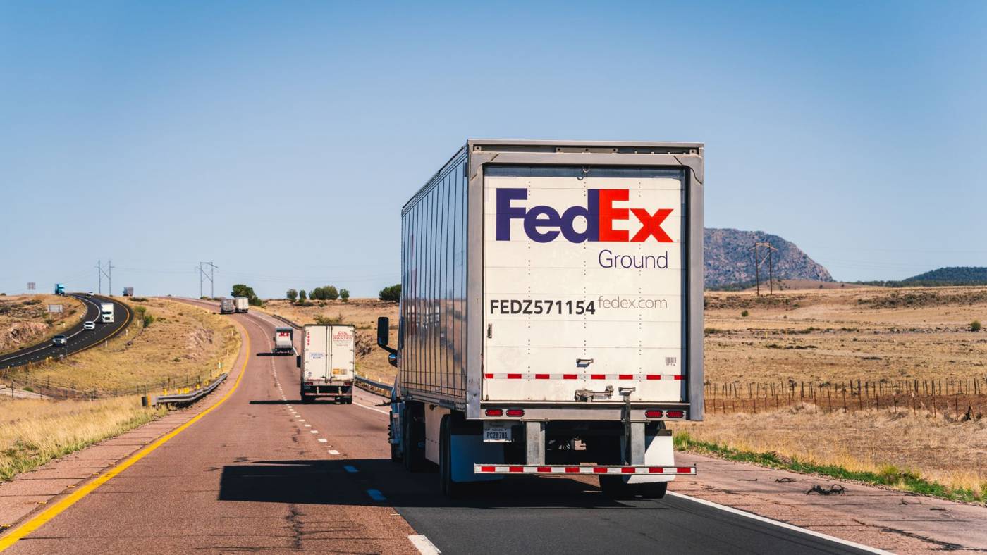 Fedex delivery trucks fleet