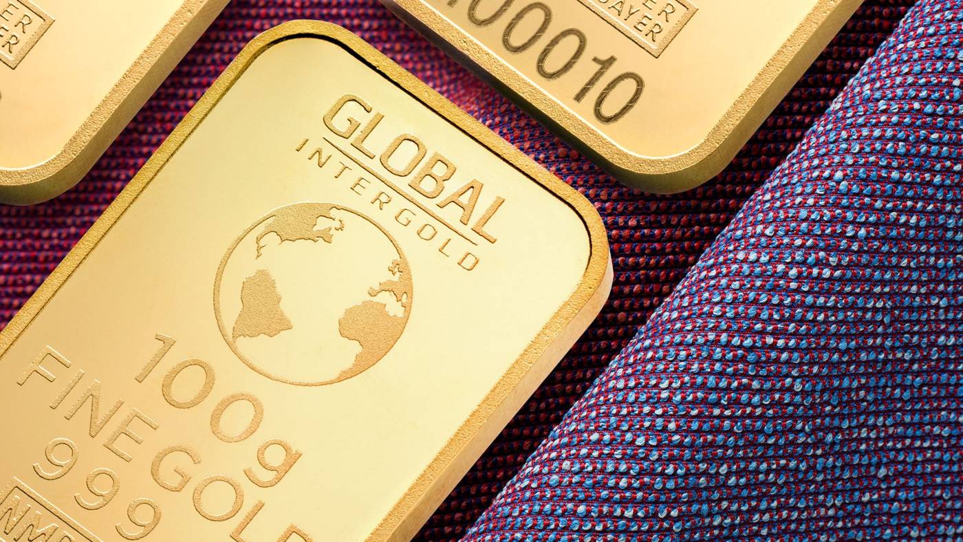 Gold silver commodity trading floor
