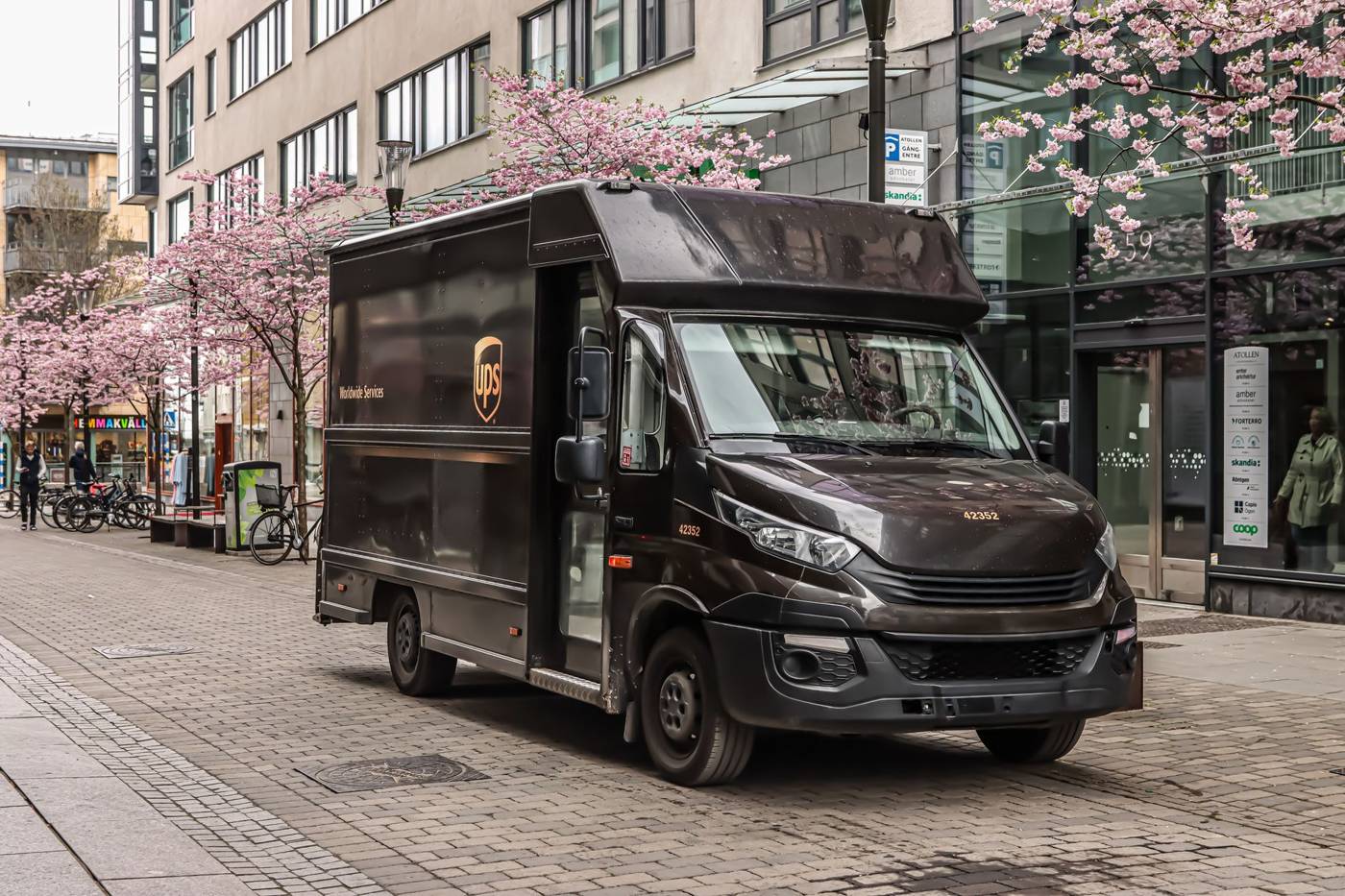 UPS is spending $48 million on 27 temperature-controlled facilities to chase the booming biologics market.
